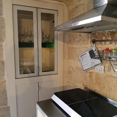 Monolocale Prezioso טרני